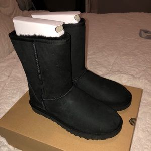 Classic Short Ugg Boots